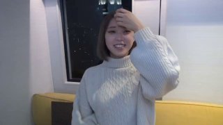 淫乱KTV包间，两男两女激情啪啪